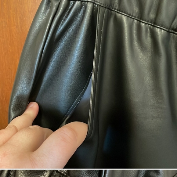 ZARA faux leather paper bag pants - Picture 3 of 7